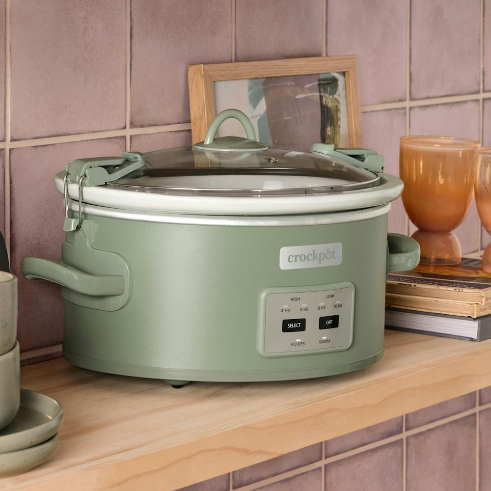 crock-pot-programmable-design-series-6-quart-cook-and-carry-slow-cooker-moonshine-g1 35da96db-7241-3d5a-8296-0e309727e190.jpg