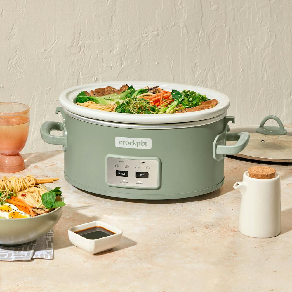 crock-pot-programmable-design-series-6-quart-cook-and-carry-slow-cooker-moonshine-g1 94e6cb40-ae64-3660-918d-c04a575e1d96.jpg